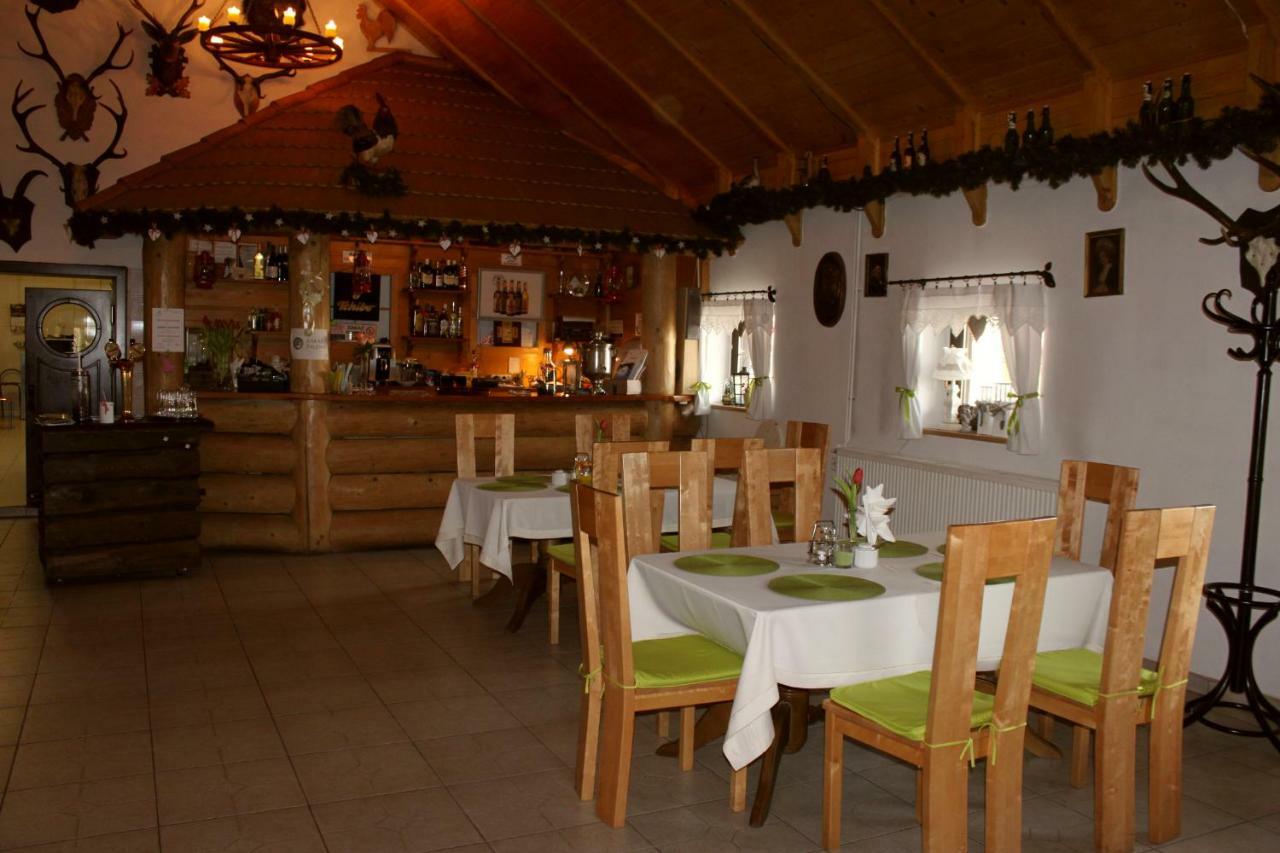 Hotel Park Lesny 'U Kaczyny' Rogow Exterior foto